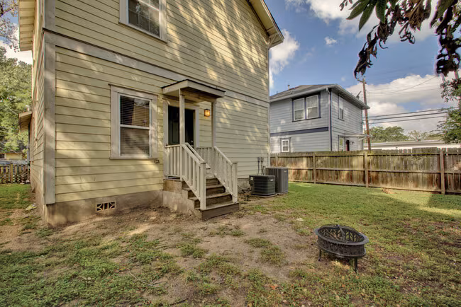 502 West 43rd Street, Austin, TX 78751 photo 2