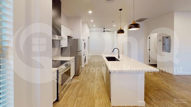 719 W Missouri Ave Phoenix, AZ 85013 photo 2