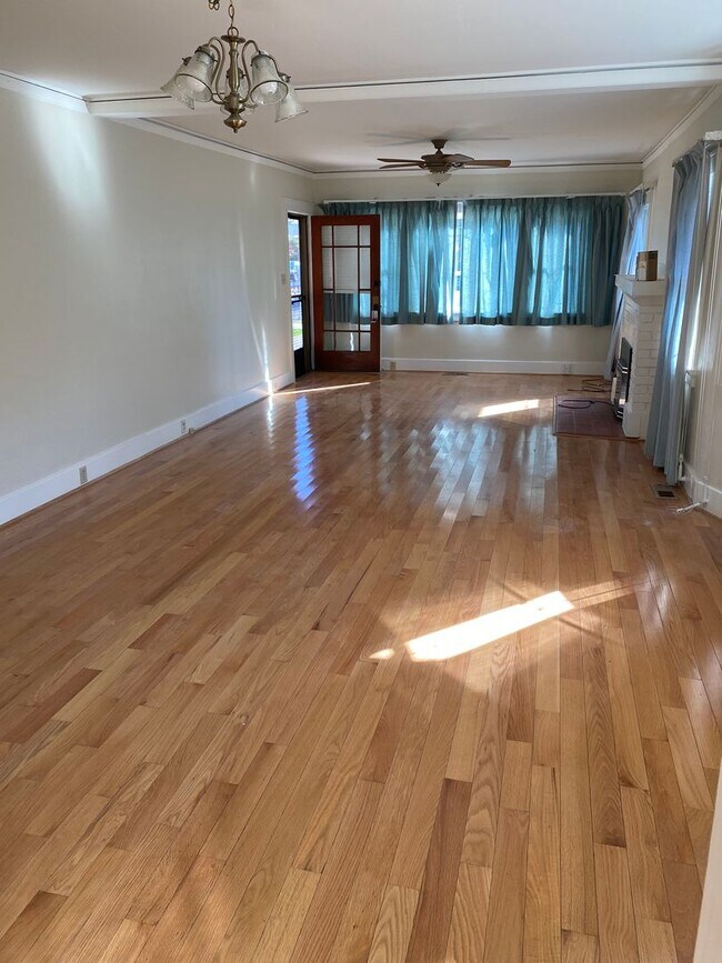 320 Bush St, Mountain View (Single Family) photo 3