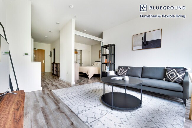 1255 Harrison St Seattle, WA 98109 photo 3