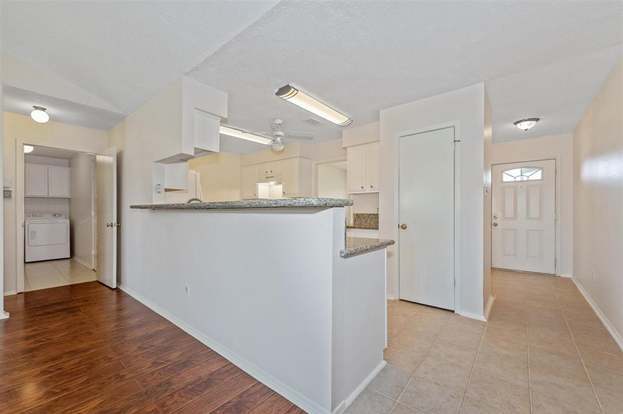6228 Creekside Lane, League City, TX 77573 photo 4