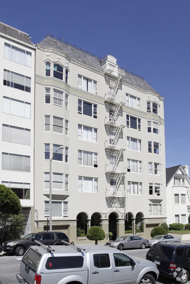 Laguna Street Apartments photo 3