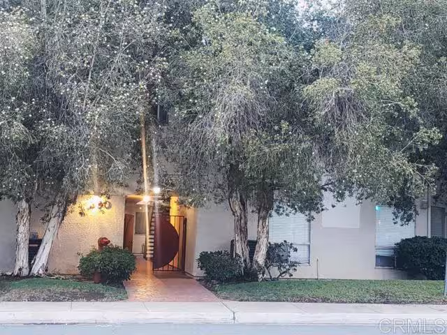 390 East Madison Avenue, El Cajon, CA 92020 photo 2
