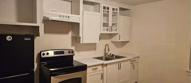 2216 Riverview Dr Irving, TX 75060 photo 4