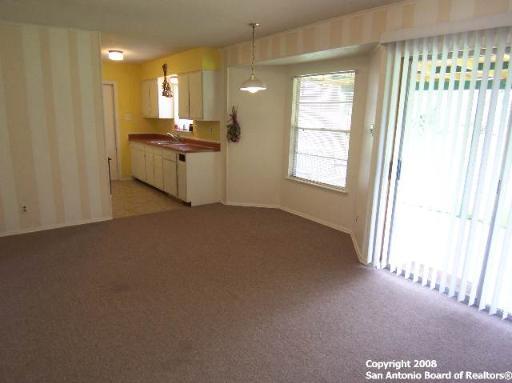 14139 Swallow Dr San Antonio, TX 78217 photo 3