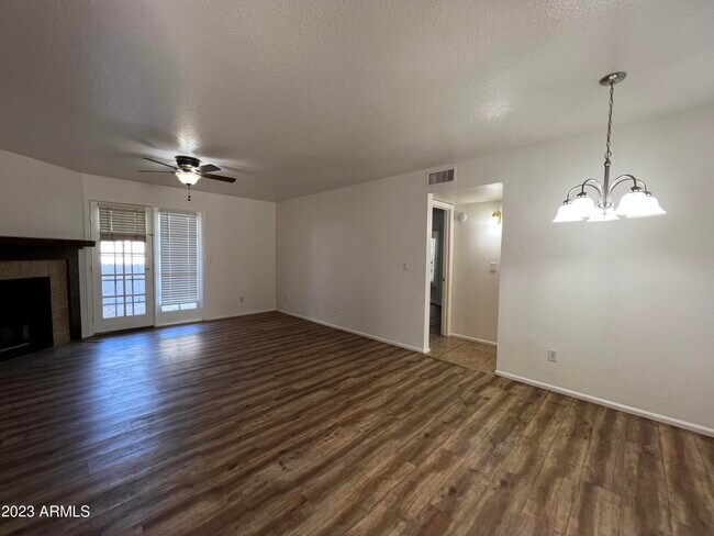 15402 N 28th St Phoenix, AZ 85032 photo 4