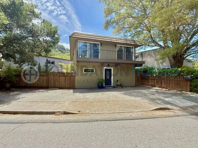 11 Glen Dr Fairfax, CA 94930 photo 2