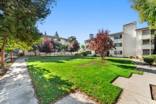 39951 Fremont Boulevard, Fremont, CA 94538 photo 2