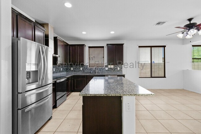 7309 S 12th Dr Phoenix, AZ 85041 photo 4