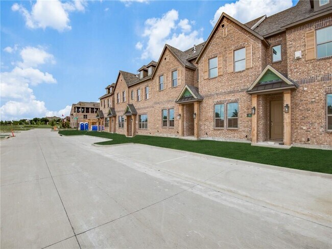 4246 Shavano Drive, Frisco, TX 75034 photo 3