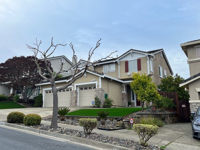 25593 Crestfield Drive, Castro Valley, CA 94552 photo 2