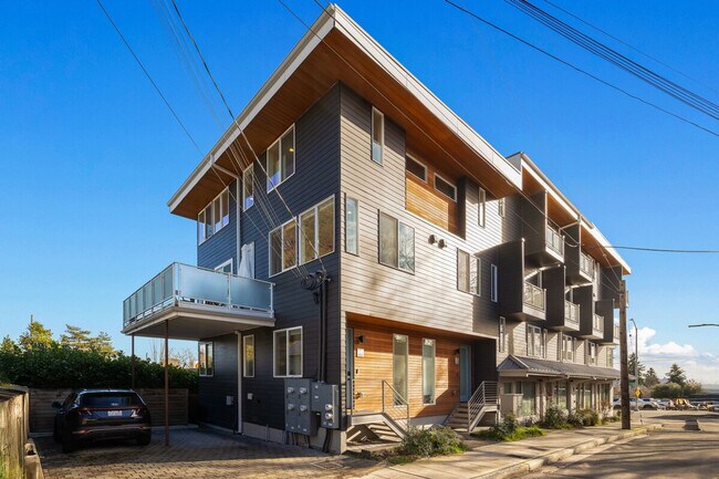 4510 1st Ave NE Seattle, WA 98105 photo 4