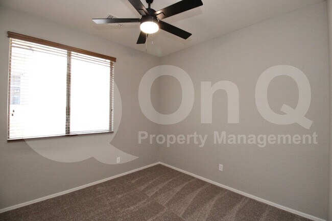 4072 E Cherry Hills Dr Chandler, AZ 85249 photo 2