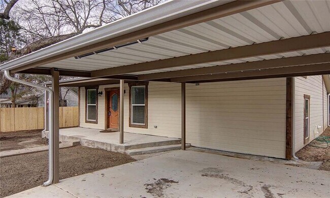 311 Soward Avenue, Weatherford, TX 76086 photo 4
