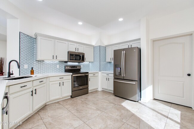 8242 South Hidden Trail Court, Gold Canyon, AZ 85118 photo 5