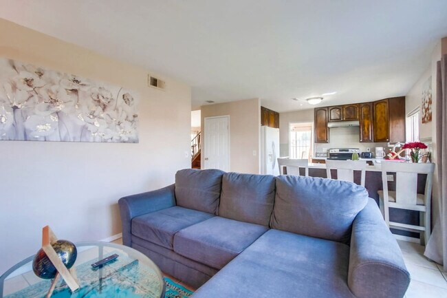 6434 Bullock Dr photo 3
