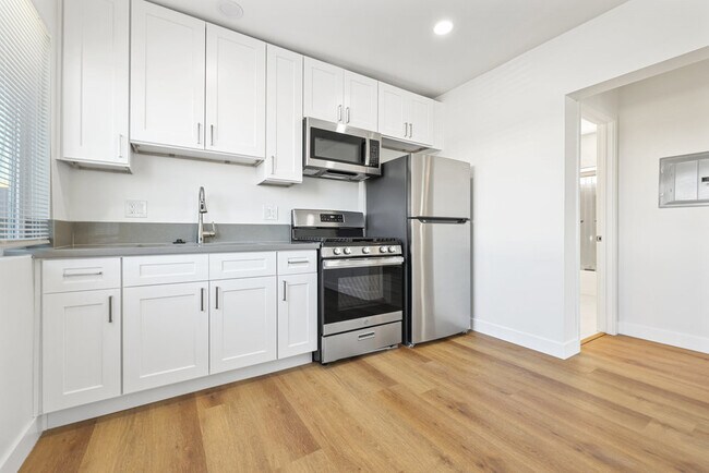 278 Ash Ave Chula Vista, CA 91910 photo 4