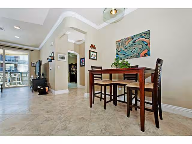 1225 Island Ave San Diego, CA 92101 photo 4