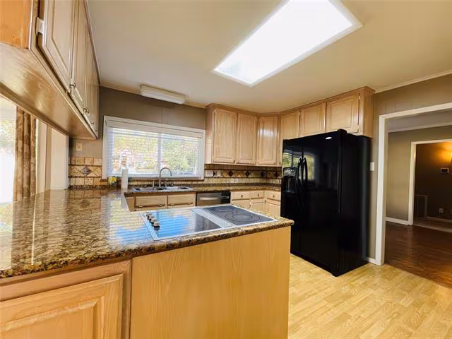 5000 Barbara Rd River Oaks, TX 76114 photo 5