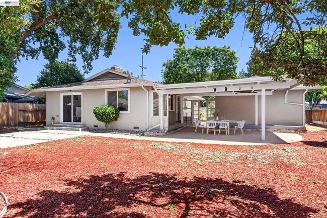 740 Harvard Dr Pleasant Hill, CA 94523 photo 2