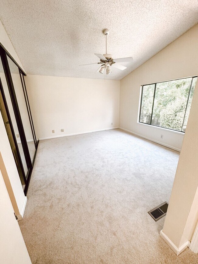 3160 Paseo Robles, Pleasanton, CA 94566 photo 5