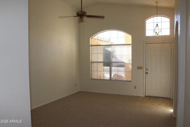 19455 N 34th St Phoenix, AZ 85050 photo 5