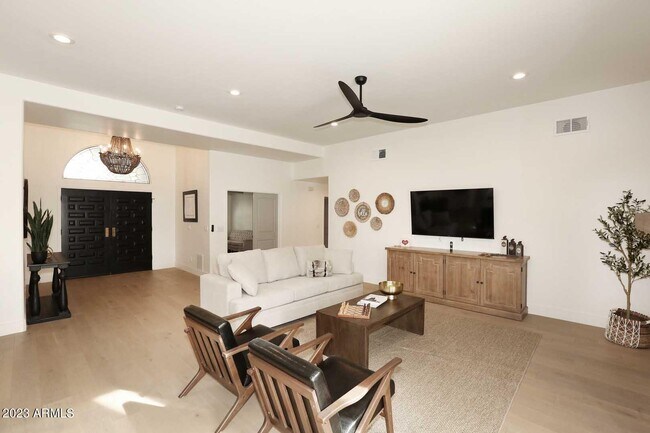 7285 E Las Palmaritas Dr Scottsdale, AZ 85258 photo 4