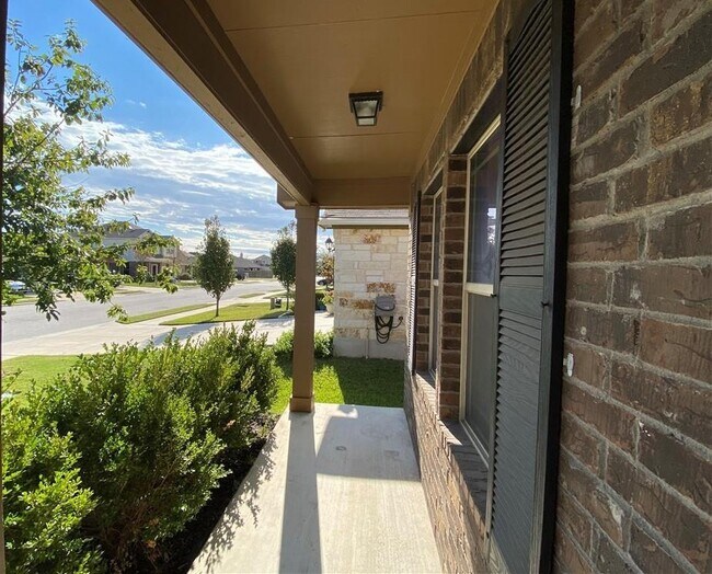 18501 Moreto Loop Pflugerville, TX 78660 photo 3