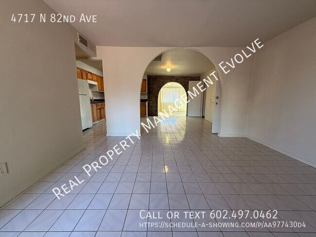 4717 N 82nd Ave Phoenix, AZ 85033 photo 3