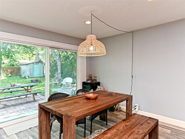 1708 Princeton Ave Austin, TX 78757 photo 5