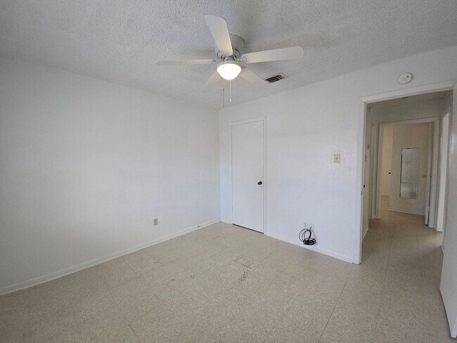 601 Westview Cir Copperas Cove, TX 76522 photo 2