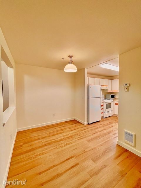 1 BED  1 BATH CONDO FOR RENT photo 5