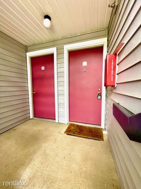 1 BED  1 BATH CONDO FOR RENT photo 3