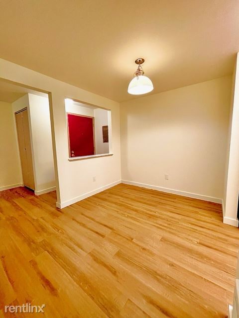 1 BED  1 BATH CONDO FOR RENT photo 4