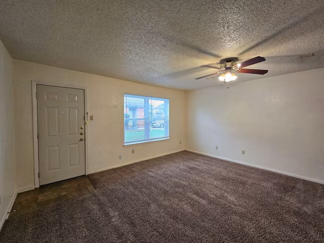 3702 Hereford Ln Killeen, TX 76542 photo 4