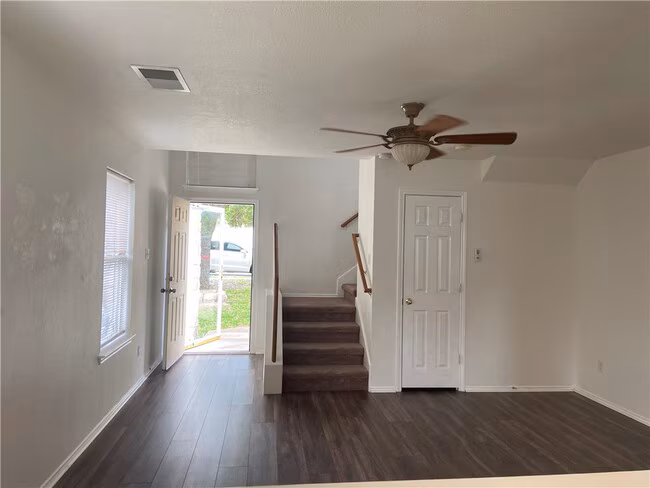 1205 Dillon Lake Bend Leander, TX 78641 photo 4