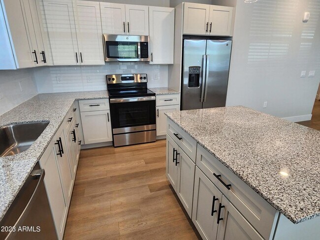 1375 N 145th Ave Goodyear, AZ 85395 photo 5