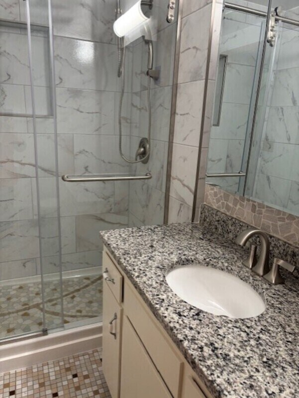 415 N 179th Pl photo 4
