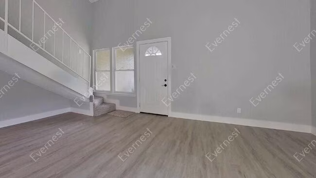 1916 Valley Hill Cir Austin, TX 78741 photo 4