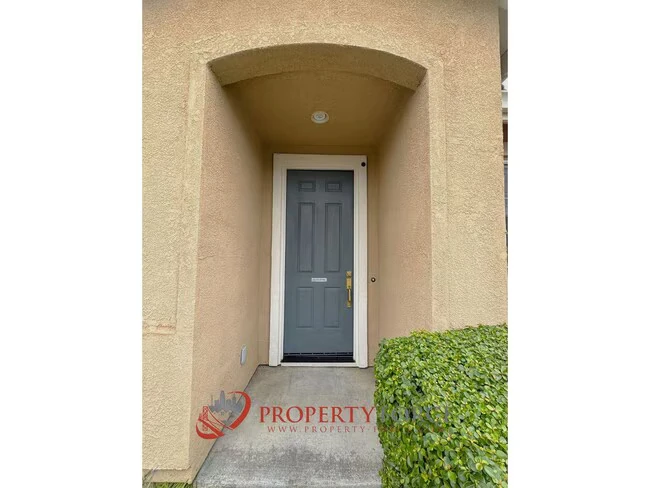 31 Cymbidium Cir South San Francisco, CA 94080 photo 2