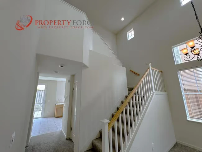 31 Cymbidium Cir South San Francisco, CA 94080 photo 5