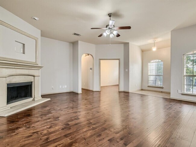 1441 Melanie Trail, Midlothian, TX 76065 photo 4