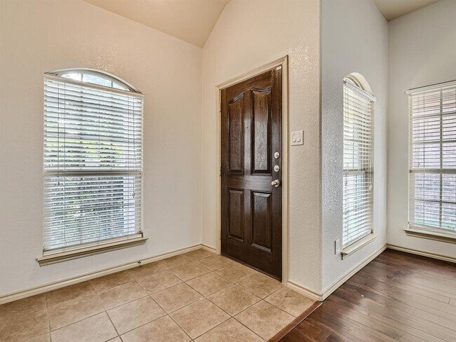1441 Melanie Trail, Midlothian, TX 76065 photo 2