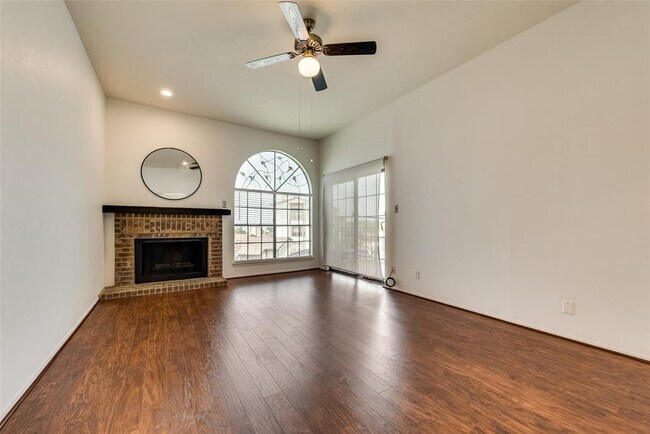 125 Henry M Chandler Drive, Rockwall, TX 75032 photo 4