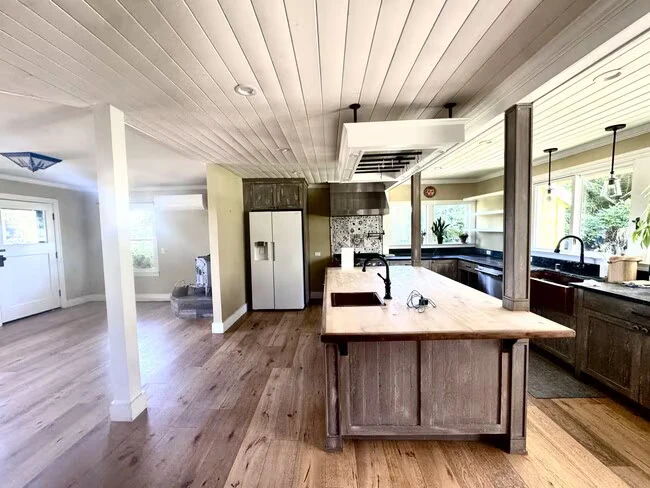 912 Grandview Rd Sebastopol, CA 95472 photo 2