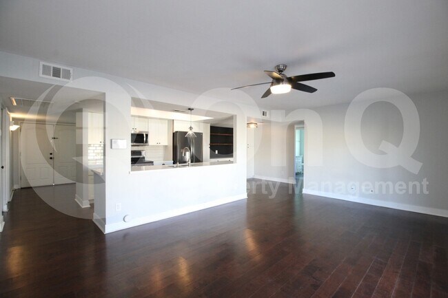 3918 S Willow Dr Tempe, AZ 85282 photo 3
