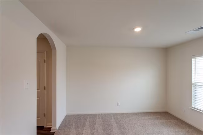 196 Allington Cir Jarrell, TX 76537 photo 5