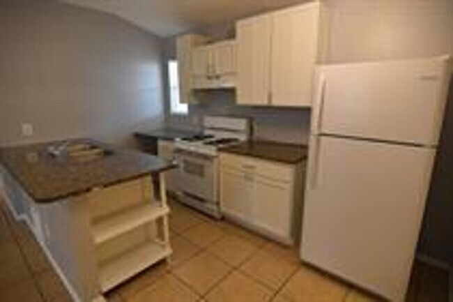 2913 E 51st St Austin, TX 78723 photo 5