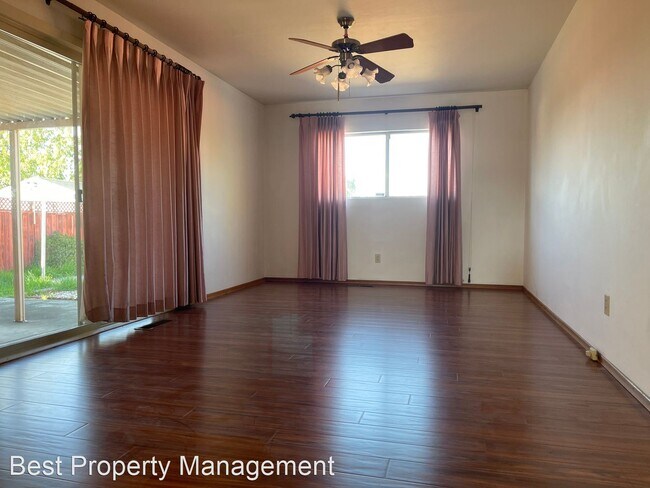 21 E Madill St photo 4