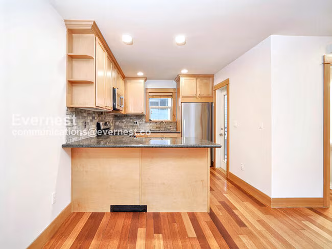 5420 Fauntleroy Wy SW Seattle, WA 98136 photo 5